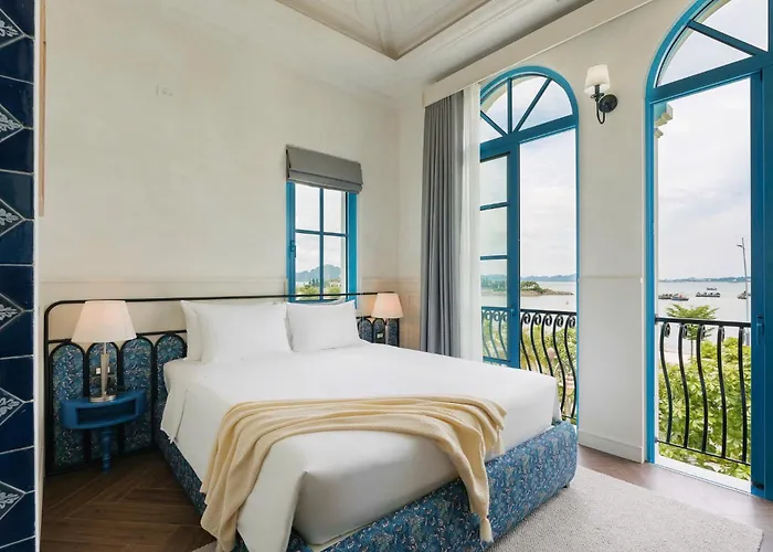 Villa Biet Thu Mat Bien, Sun Feria , 7 Phong Ngu, Bai Chay ,