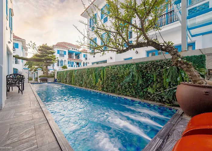 Biet Thu Mat Bien, Sun Feria , 7 Phong Ngu, Bai Chay , Villa Hạ Long
