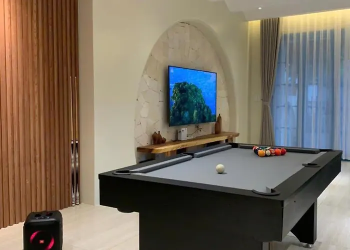 Villa Biet Thu Mat Bien, Sun Feria , 7 Phong Ngu, Bai Chay ,